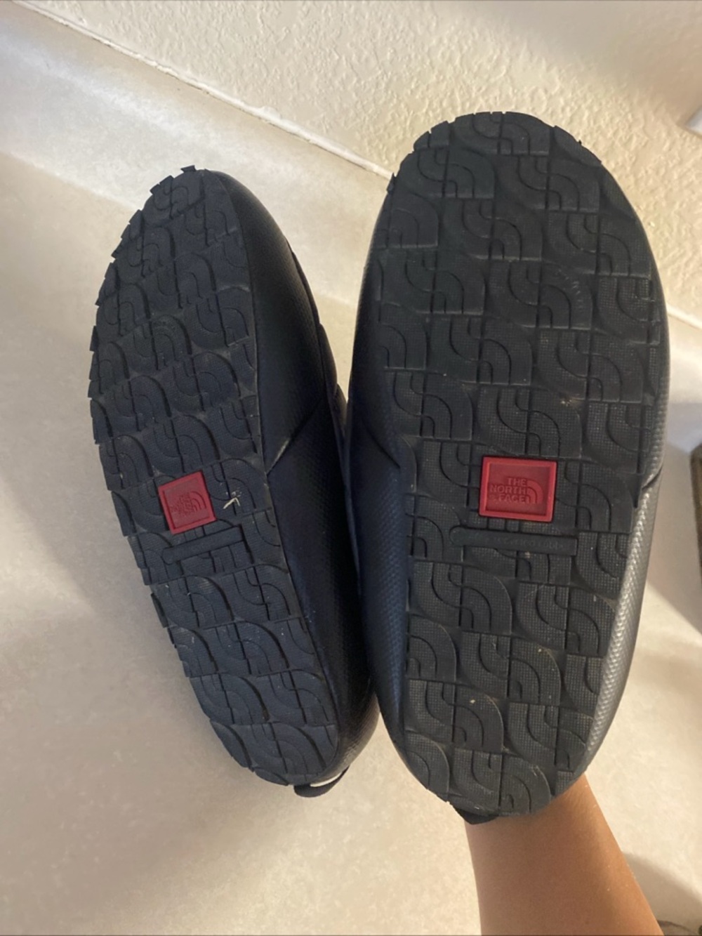 The North Face ThermoBall Traction Mule - Black size 11 - Picture 5 of 9